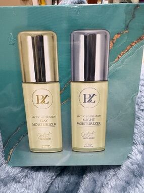 BZ Arctic Hydration Day & Night Moisturizer Set - Light Green Bottles